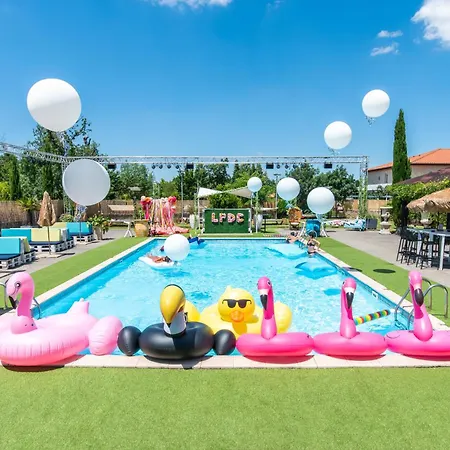 Western Le Canard Sur Le Toit 4* كولومييه