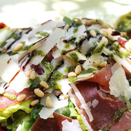 Western Le Canard Sur Le Toit