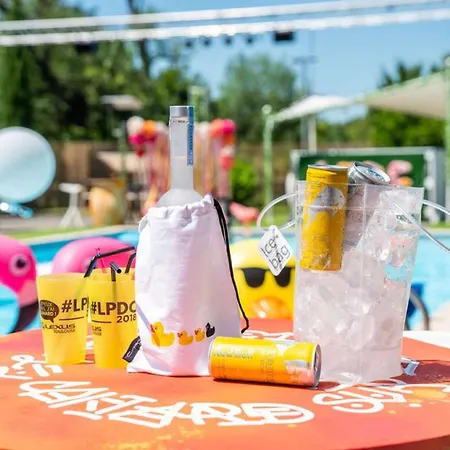 Hotel Western Le Canard Sur Le Toit 4*