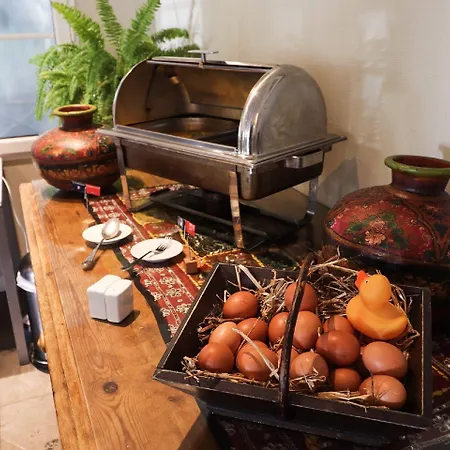 Western Le Canard Sur Le Toit Hotel 4*