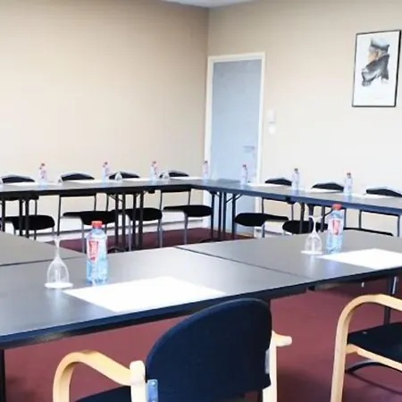 Western Le Canard Sur Le Toit Colomiers