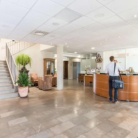 Western Le Canard Sur Le Toit Hotel