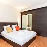 Western Le Canard Sur Le Toit Hotell 4*