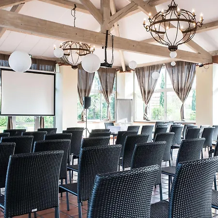 Western Le Canard Sur Le Toit קולומייר