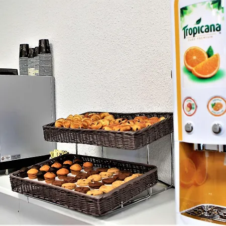 Western Le Canard Sur Le Toit קולומייר