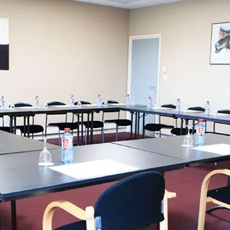 מלון Western Le Canard Sur Le Toit 4*